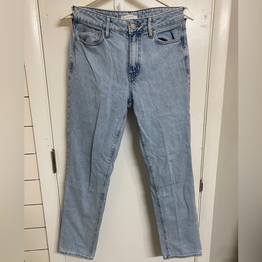 PacSun Lightwash Mom Jeans